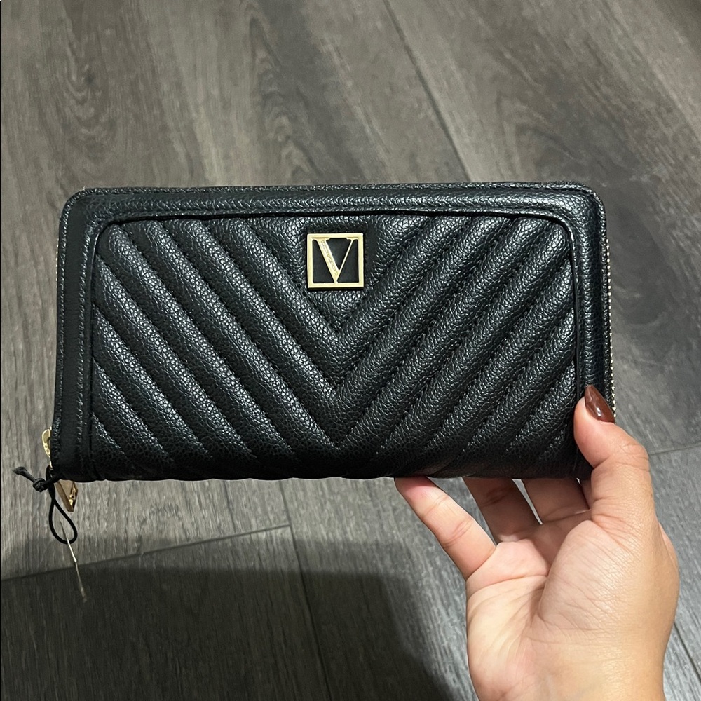 Victoria Secret- Black Quilted Wallet